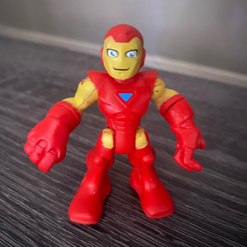 Hasbro Playskool Imaginext Avengers Iron Man 2.75" Figure Marvel Super Heroes